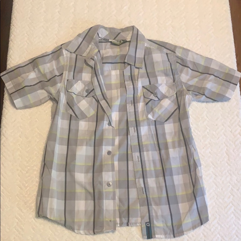 3/$12 Woodland Kids size 8 Shortsleeve dress-shirt